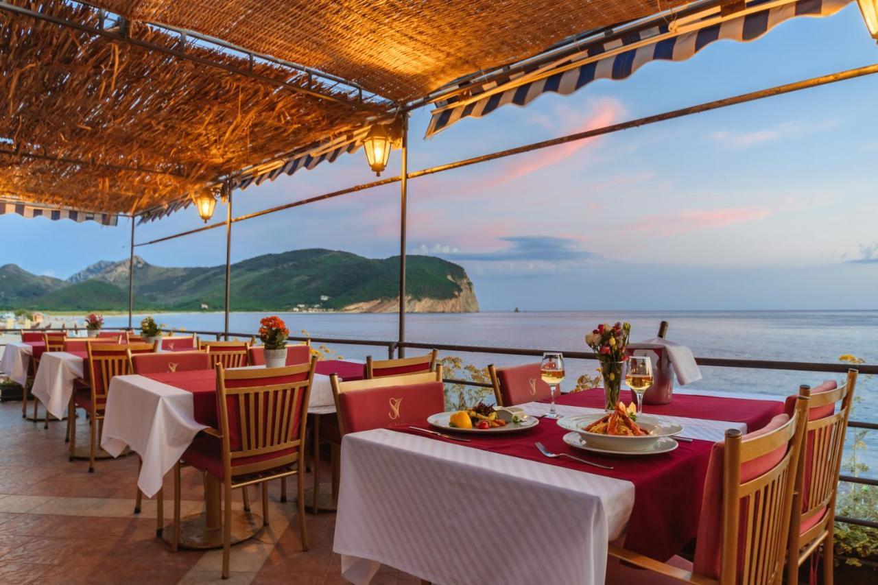 Hotel Savojo Petrovac Exterior foto