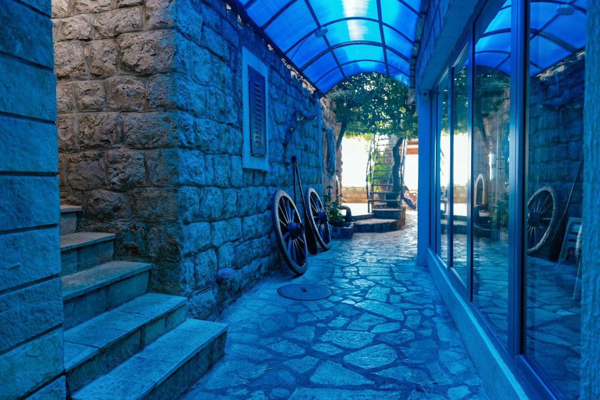 Hotel Savojo Petrovac Quarto foto